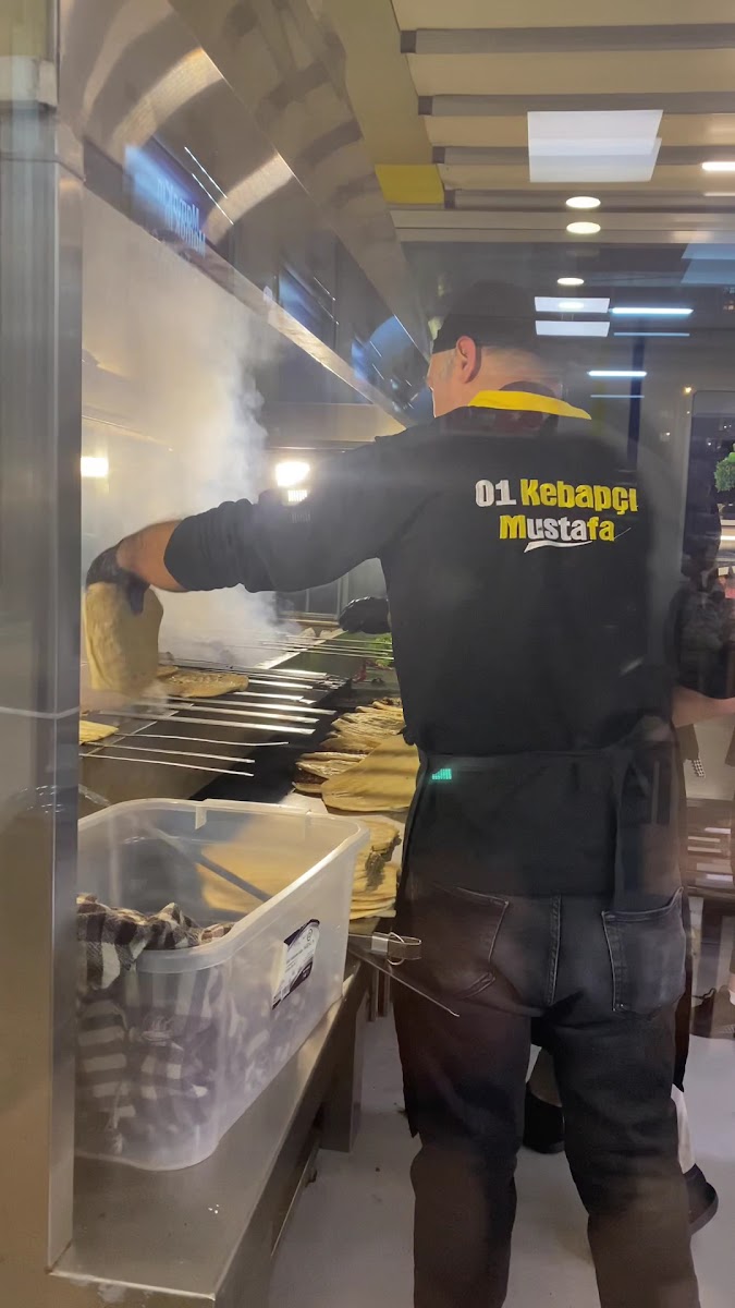 01 Adanalılar Kebapçı Mustafa Usta — fotoğraf 3