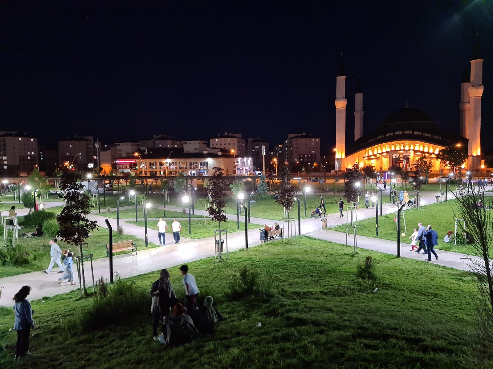 Ağrı: Millet bahçeleri ve şehir parkları