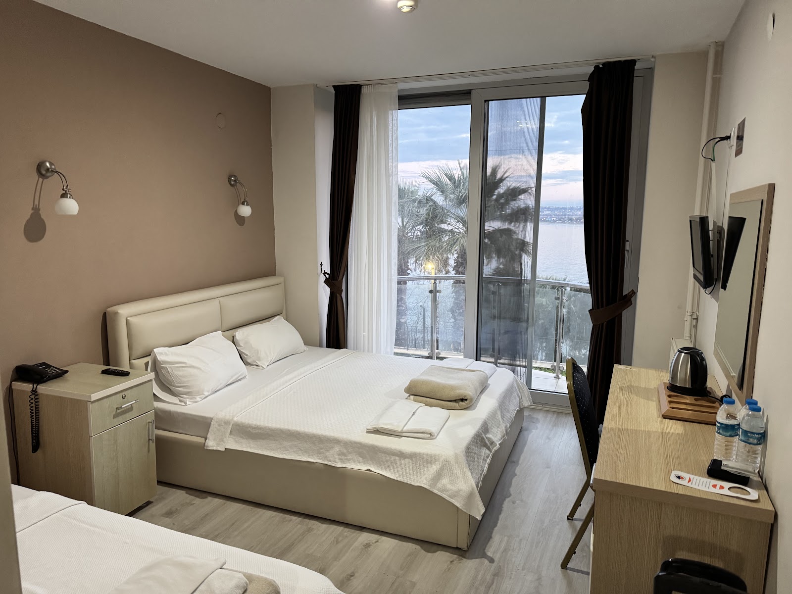 Ahmet Muhip Dıranas Uygulama Oteli — fotoğraf 2