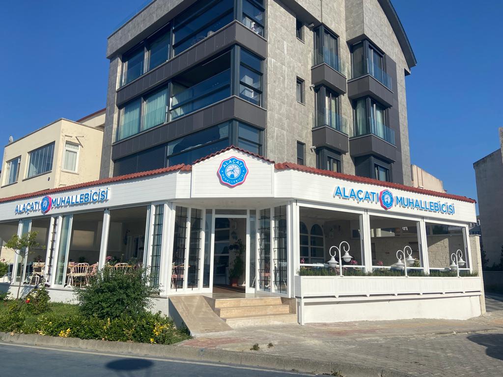 Alaçatı Muhallebicisi Çiftlikköy — fotoğraf 1