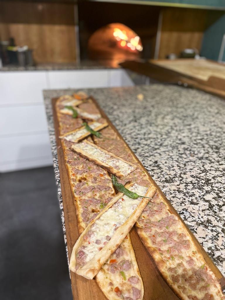 ALİ USTA ETLİEKMEK & KEBAP — fotoğraf 8