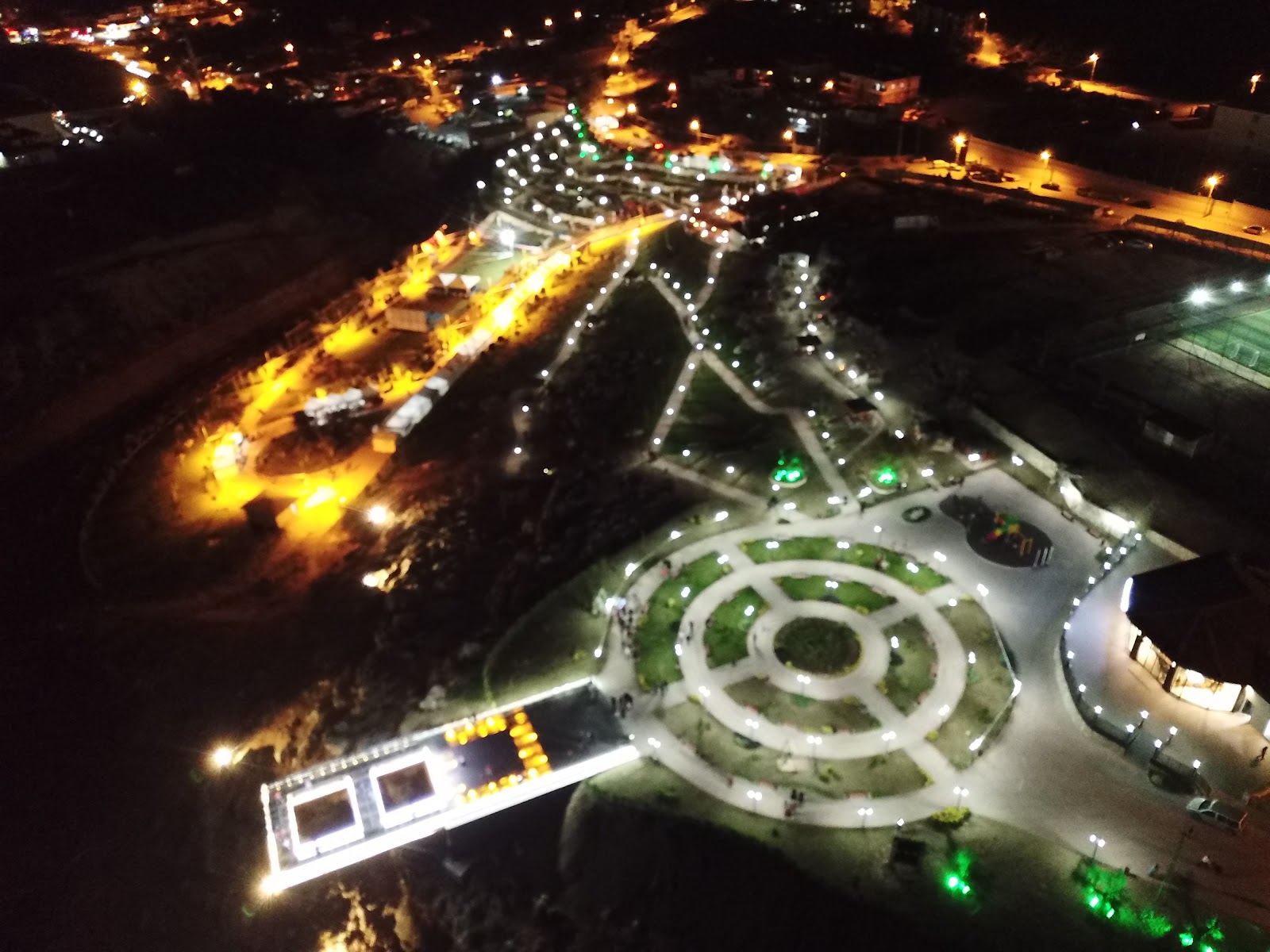 Altınözü Cam Teras — fotoğraf 1