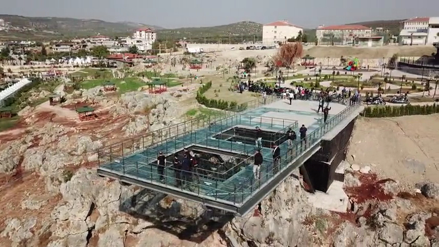 Altınözü Cam Teras — fotoğraf 2