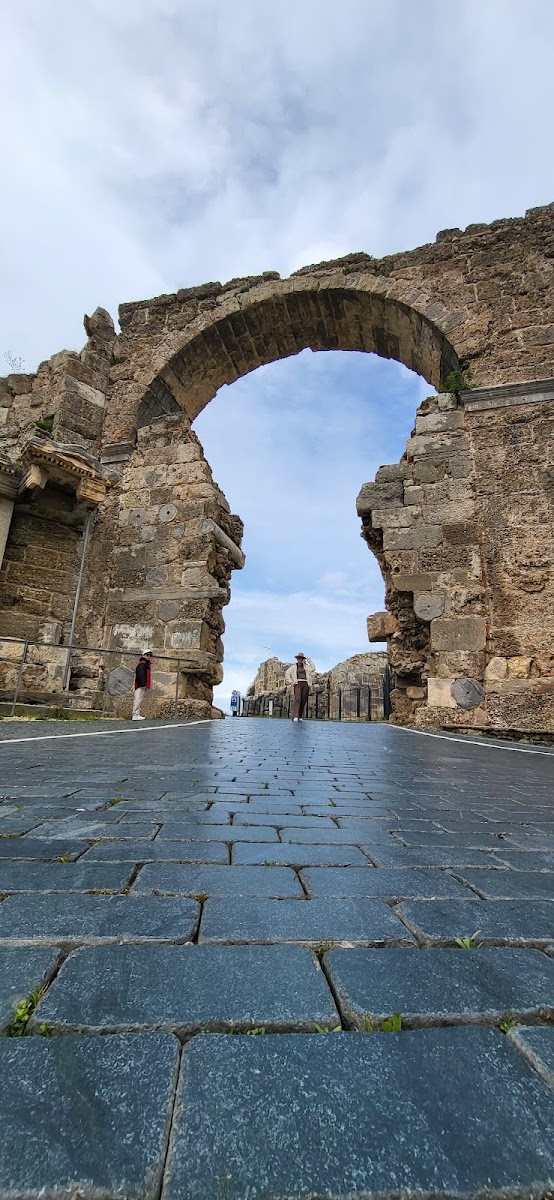 Anıtsal Çeşme (Nymphaeum) — fotoğraf 2