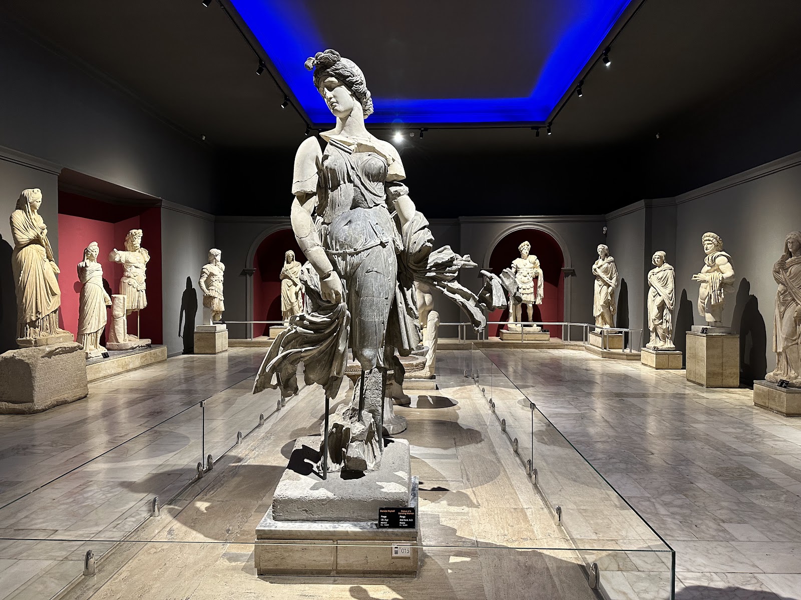 Antalya Arkeoloji Müzesi — fotoğraf 1