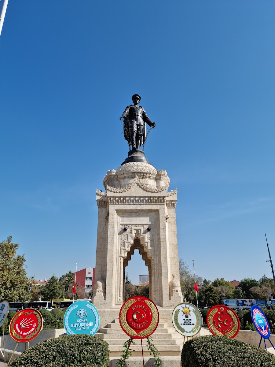 ATATÜRK ANITI — fotoğraf 1