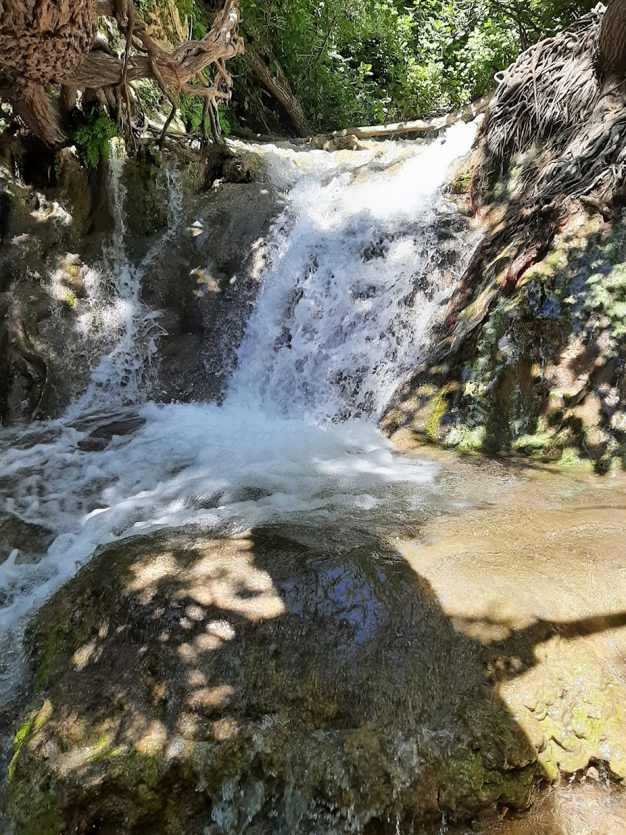 Atatürk Barajı Şelalesi — fotoğraf 1