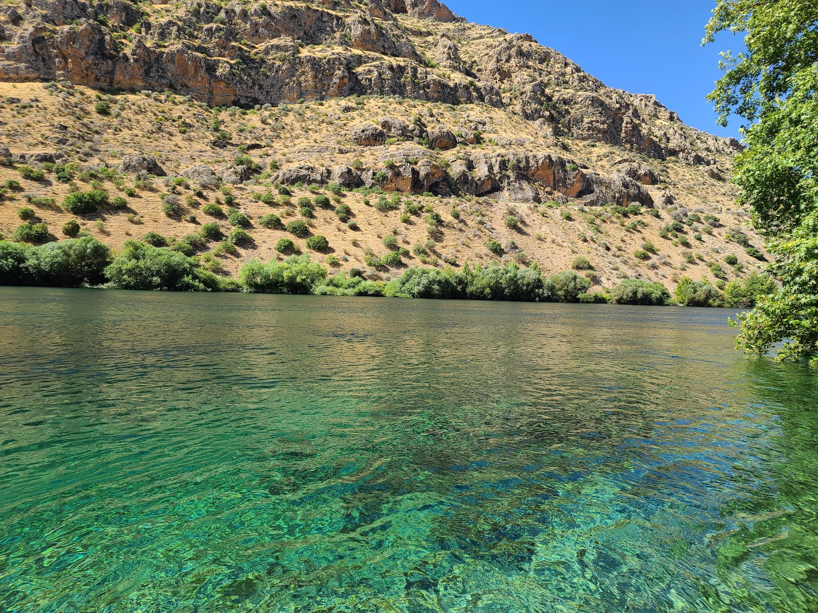 Atatürk Barajı Şelalesi — fotoğraf 2