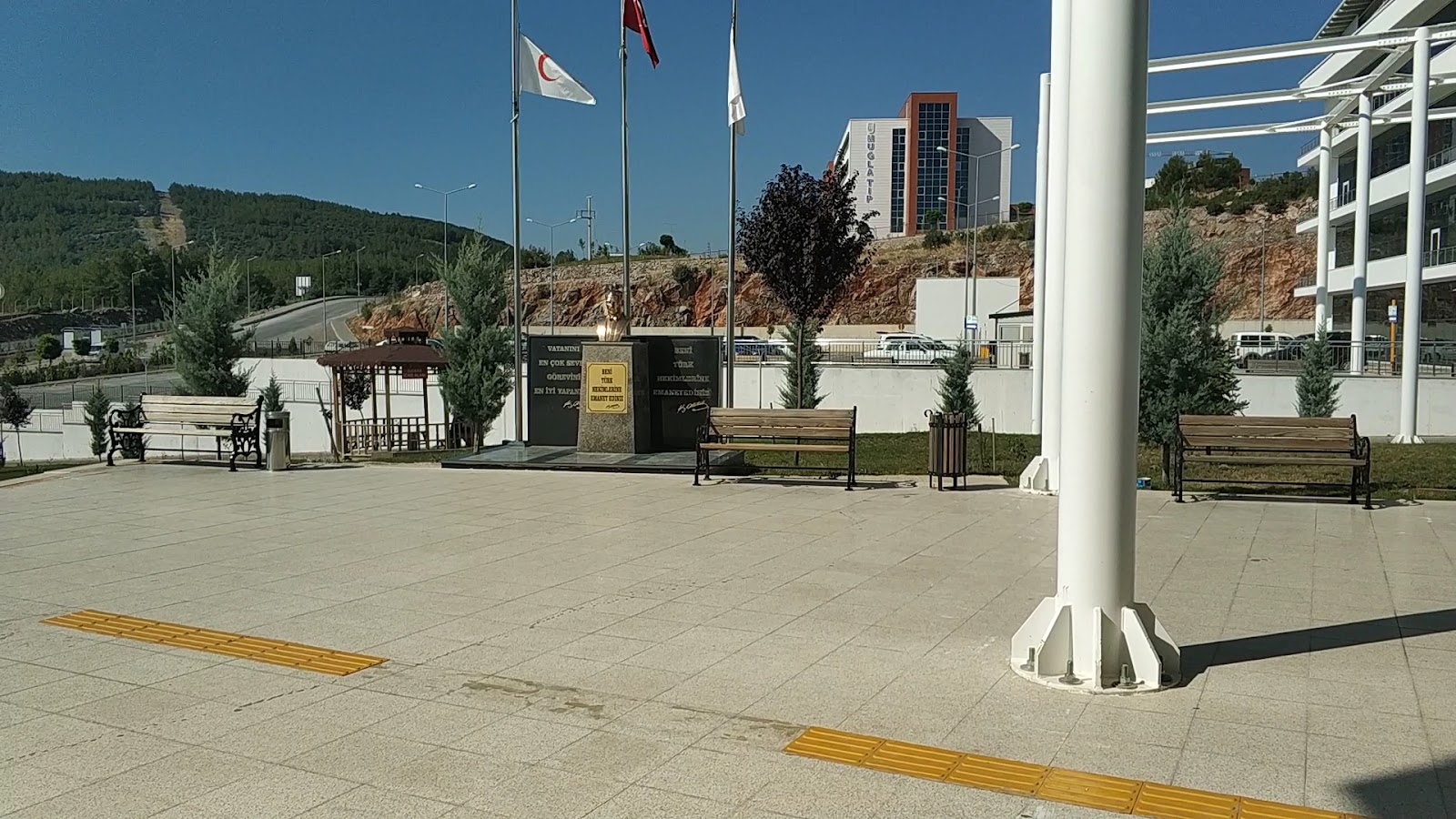 Atatürk heykeli — fotoğraf 3