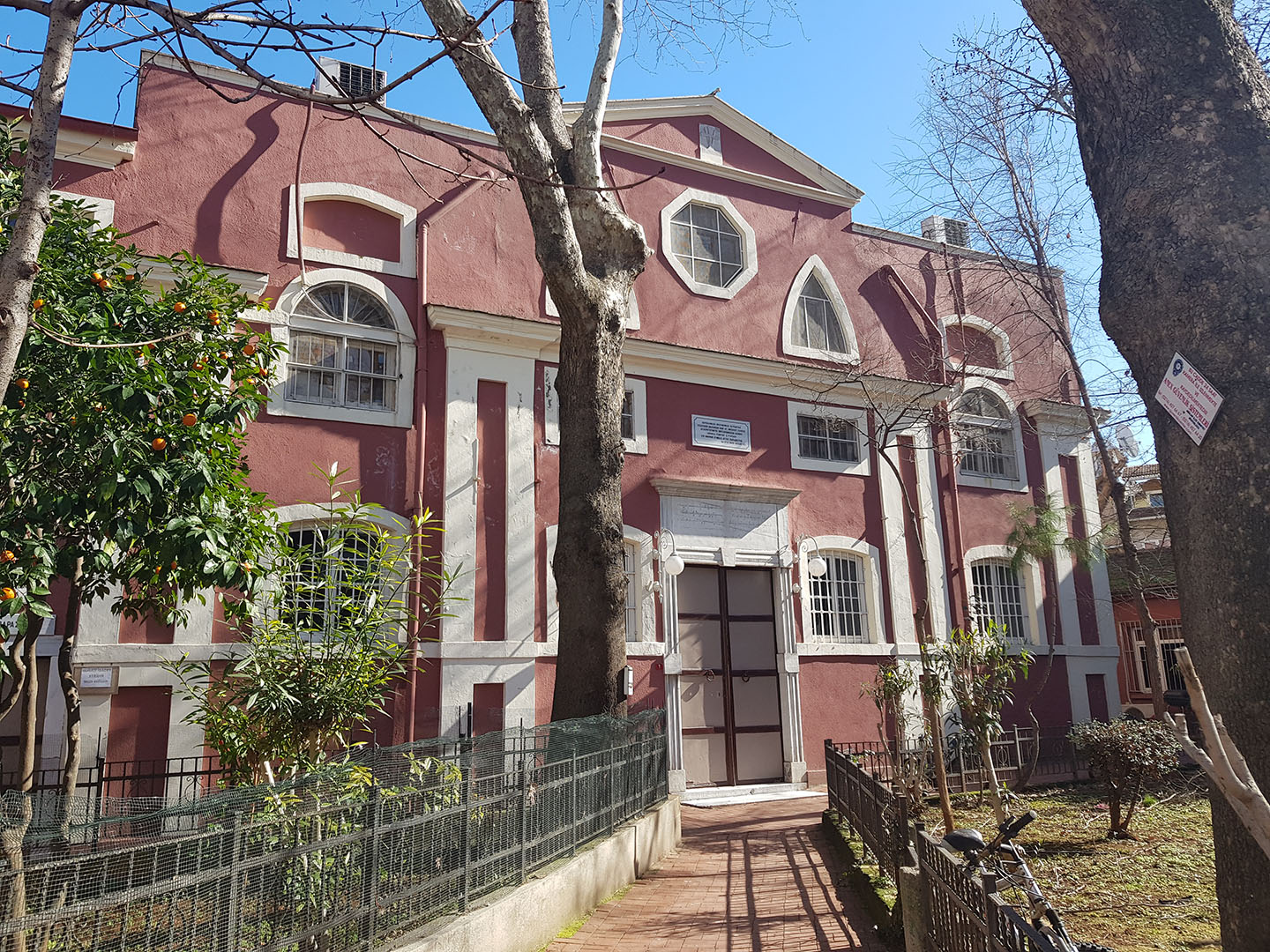 Aya Nikola Rum Ortodoks Kilisesi — fotoğraf 1