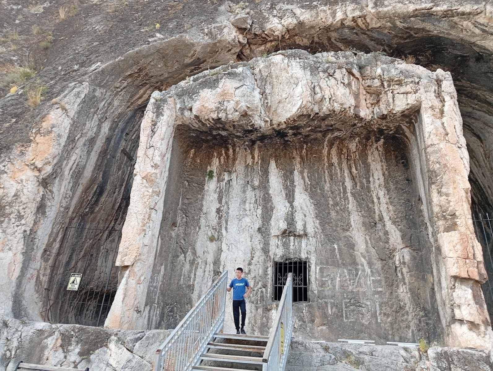 Aynalı Mağara — fotoğraf 1