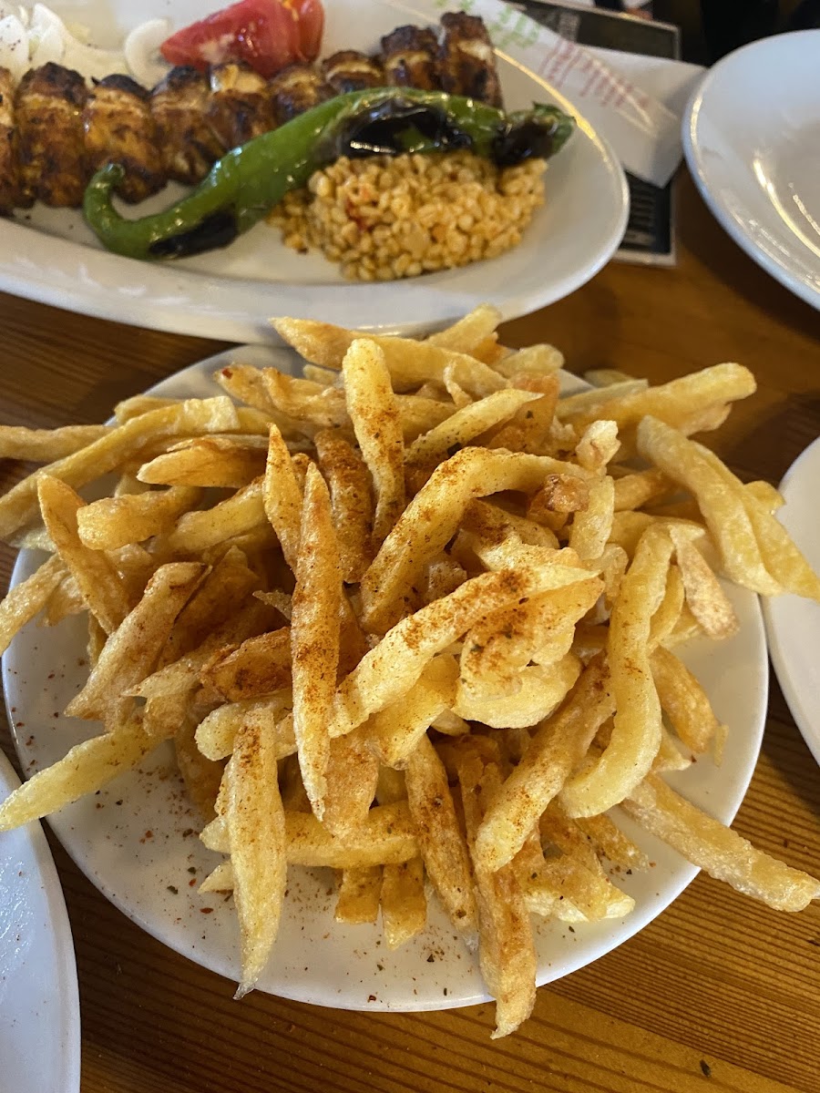 Basrioğlu Piliç Çevirme-Kanat-Köfte-Kuzu Tandır-Satır Adana/Urfa — fotoğraf 10