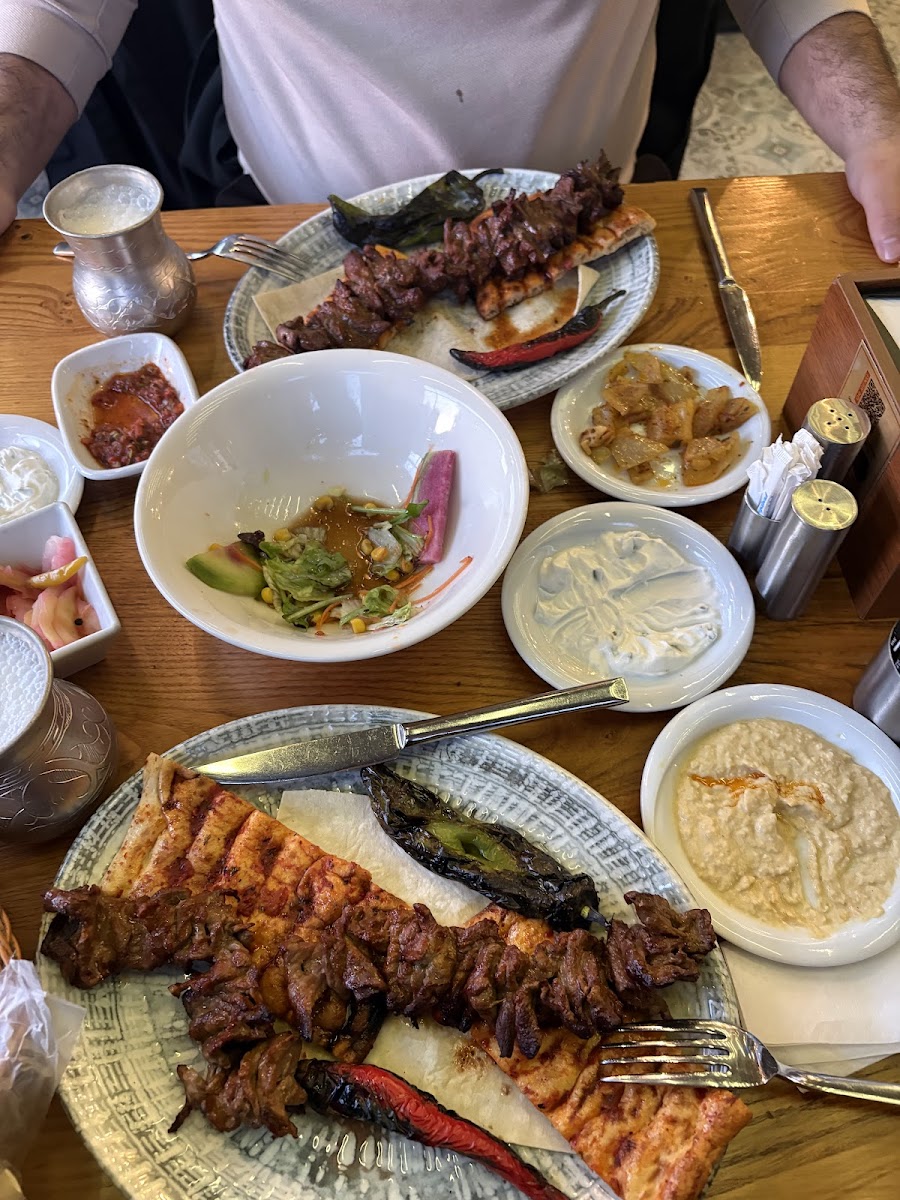 Bayram Usta Yaprak Kebap Çukurambar — fotoğraf 2