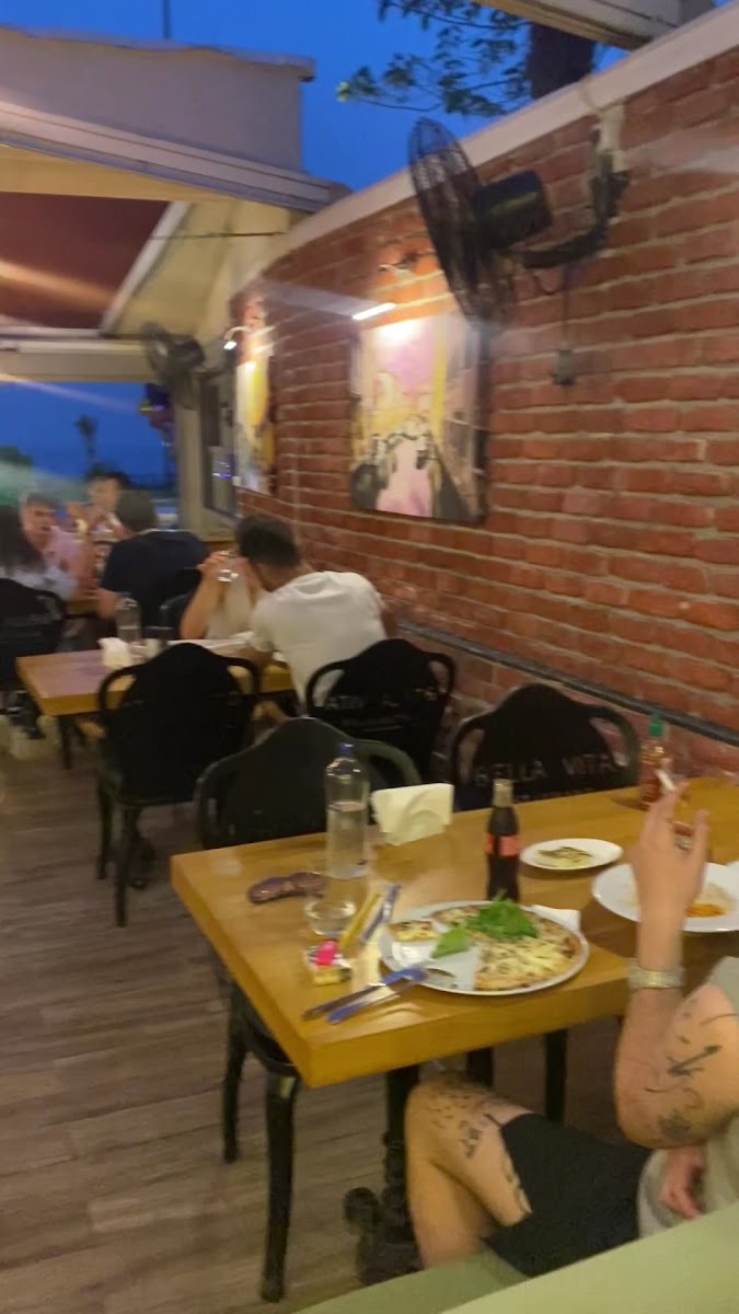 Bella Vita Restaurant — fotoğraf 3