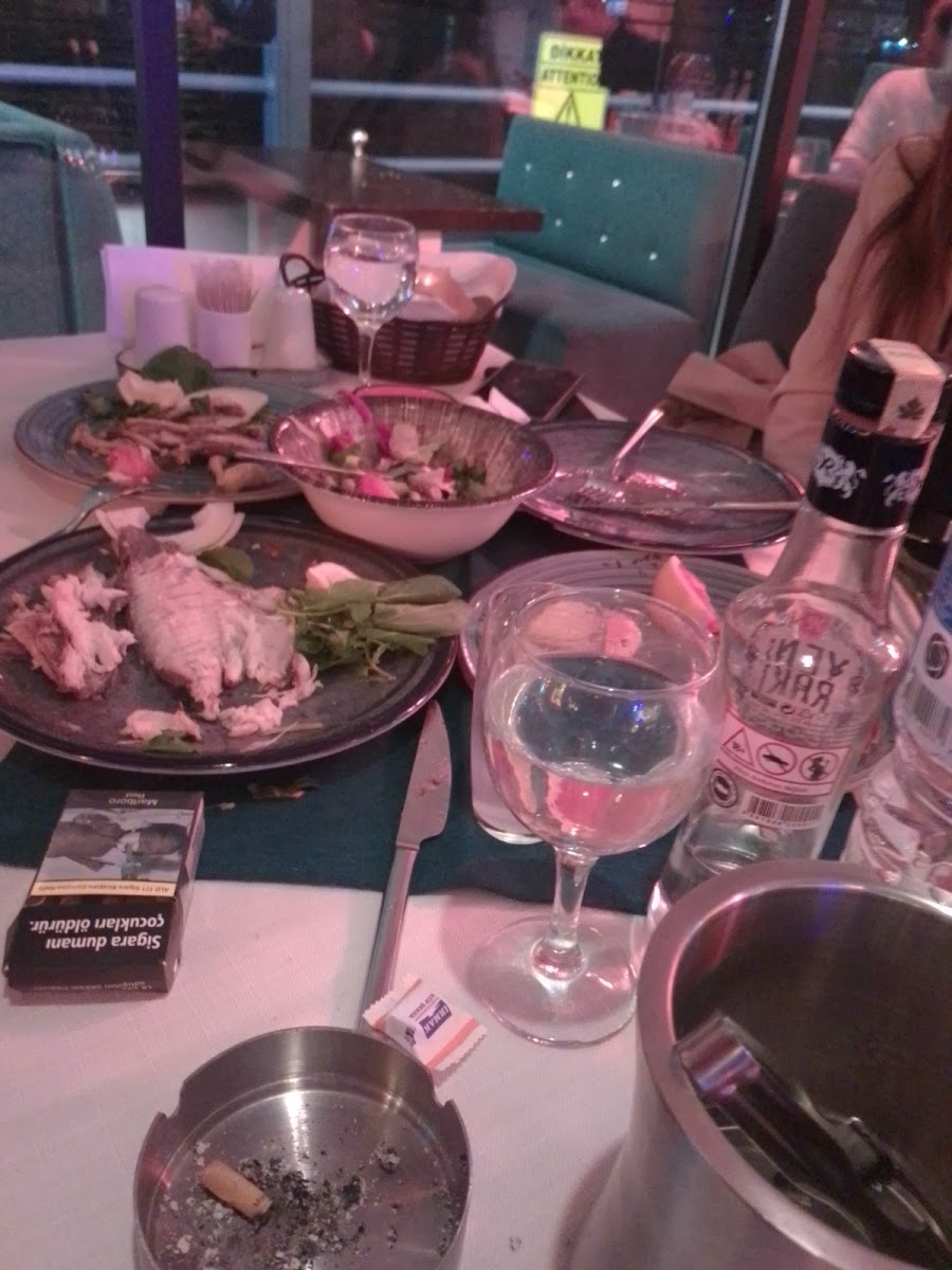 Beyaz İnci Restaurant Galata Köprüsü — fotoğraf 3