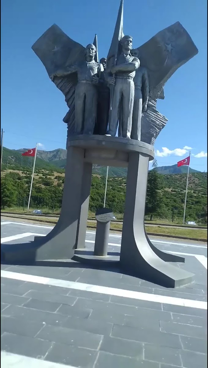 Bingöl Şehitleri Anıtı — fotoğraf 2