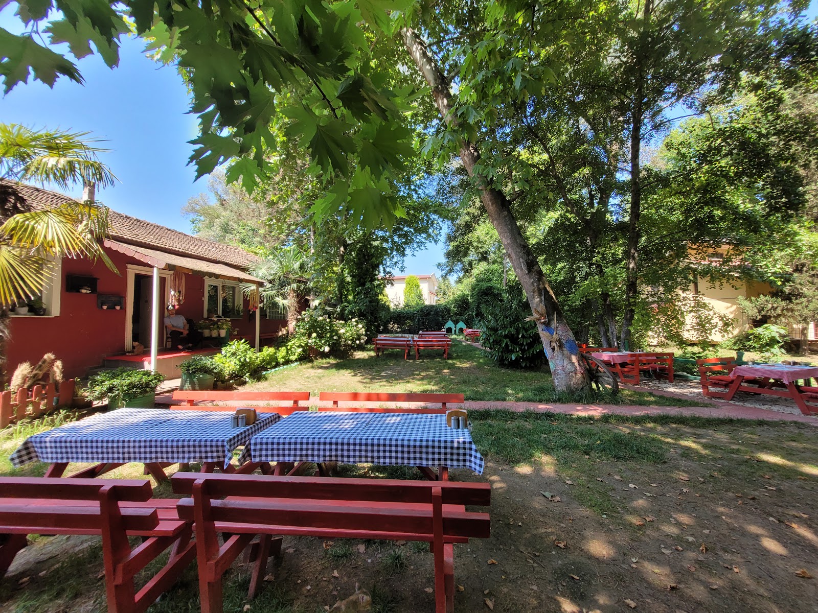 Birçe Kahvaltı Bahçe — fotoğraf 1