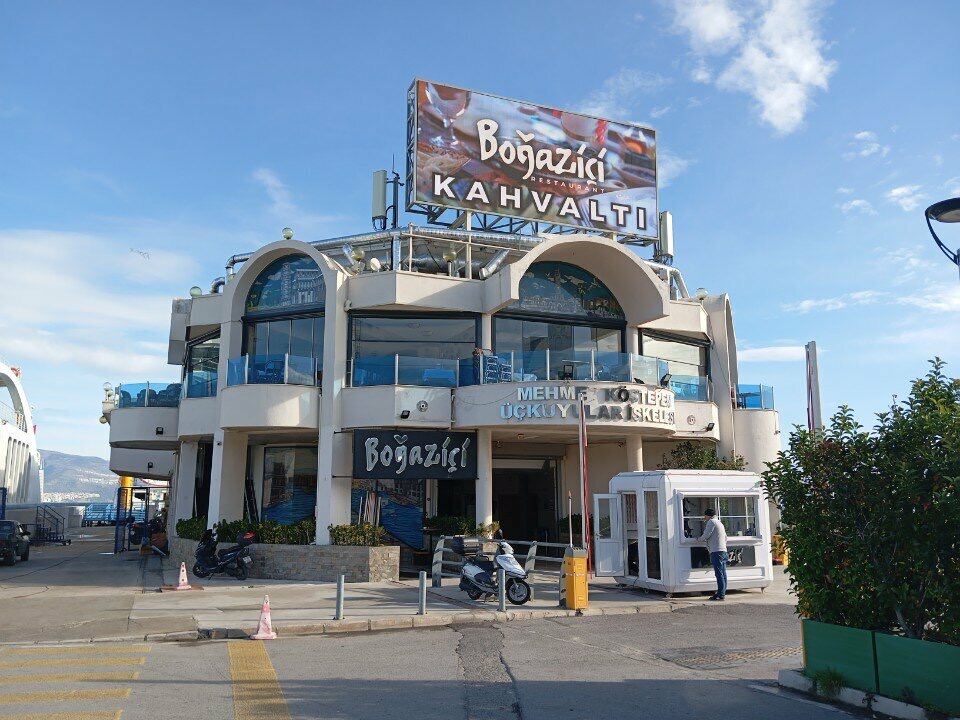 Boğaziçi Restaurant Üçkuyular — fotoğraf 1