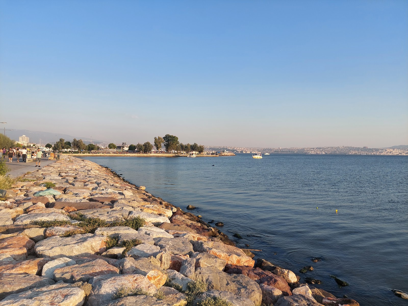 Bostanlı — fotoğraf 1