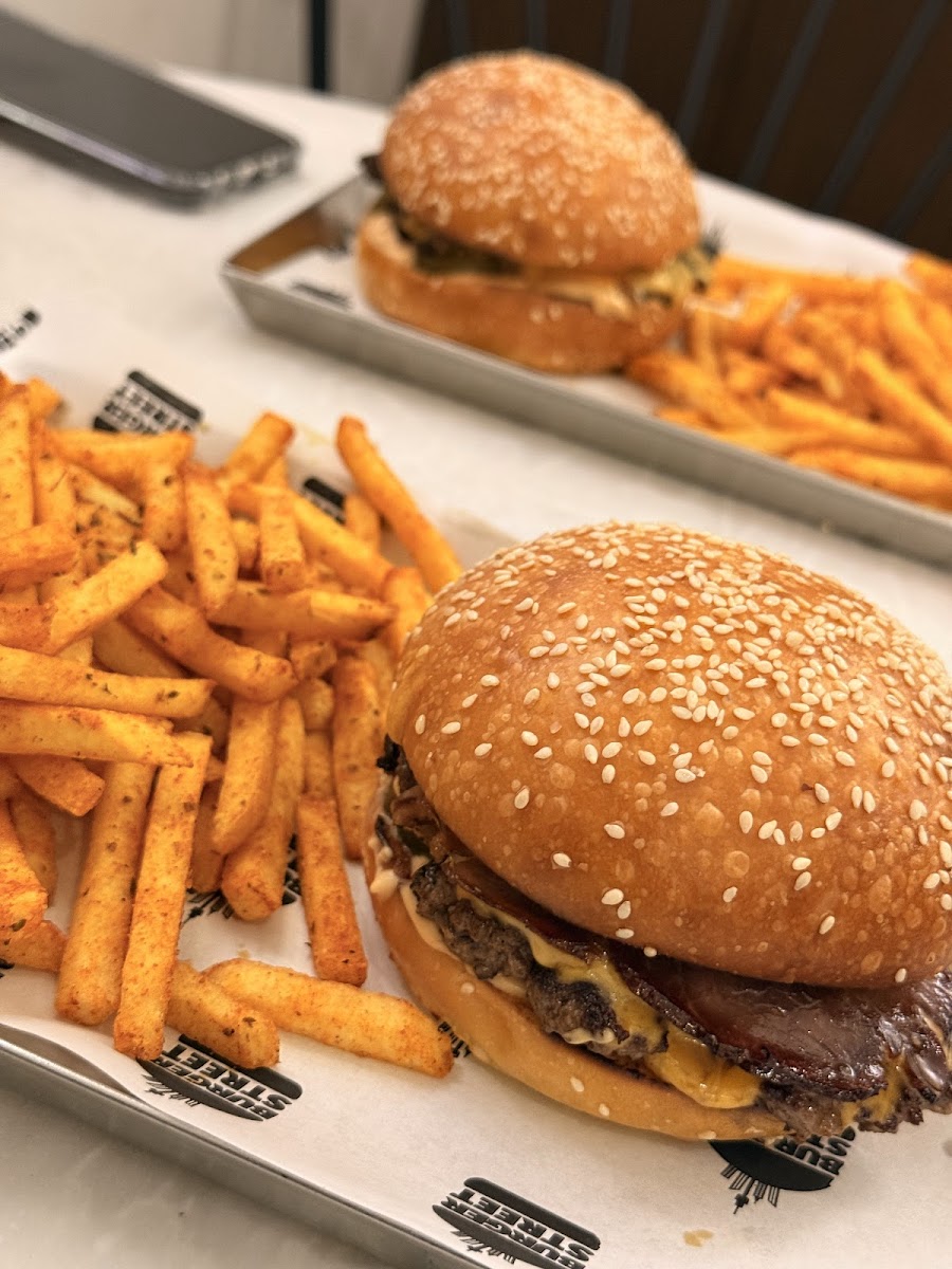 Burger Street — fotoğraf 2