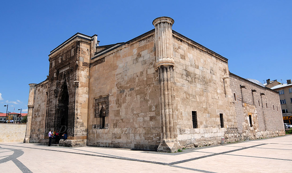 Sivas: Buruciye, Çifte Minare, Gök ve Şifaiye medreseleri