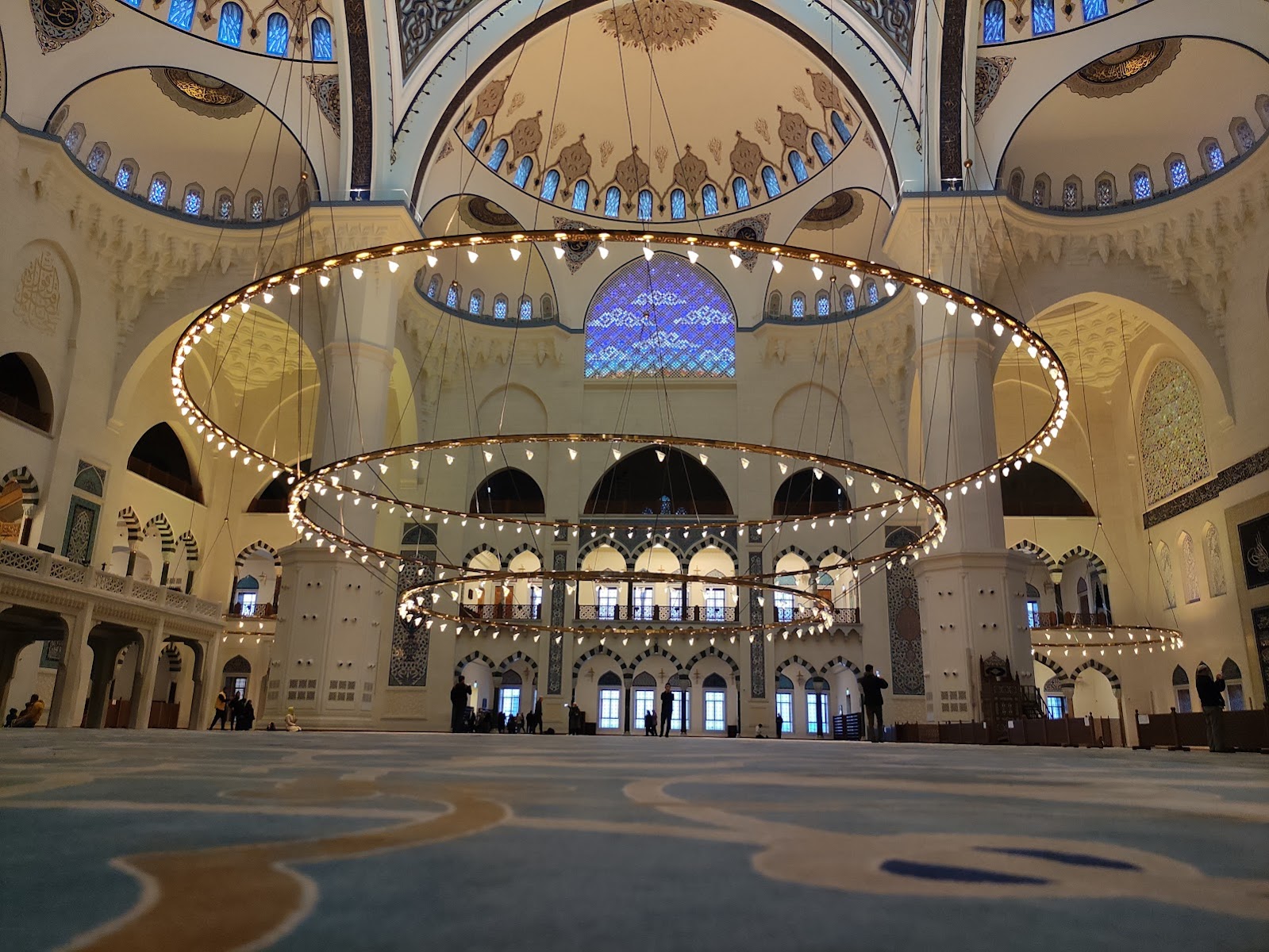 Büyük Çamlıca Camii — fotoğraf 1