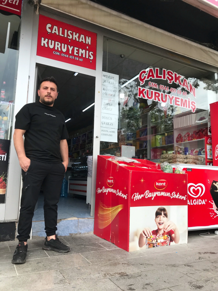 Çalışkan kuruyemiş — fotoğraf 1