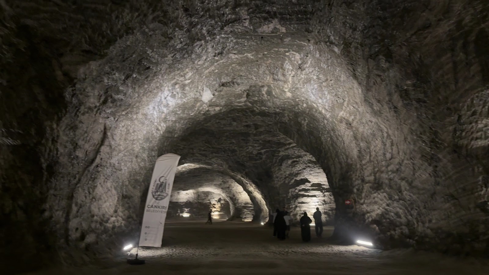 Çankırı Kaya Tuzu Mağarası — fotoğraf 3