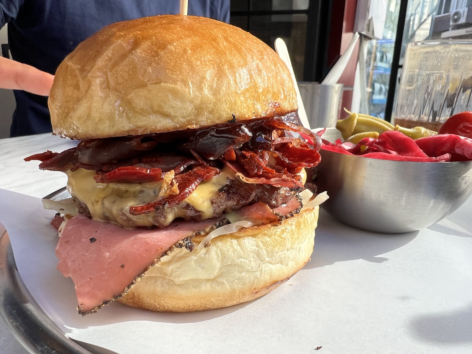 Catchy BBQ Burger — fotoğraf 5