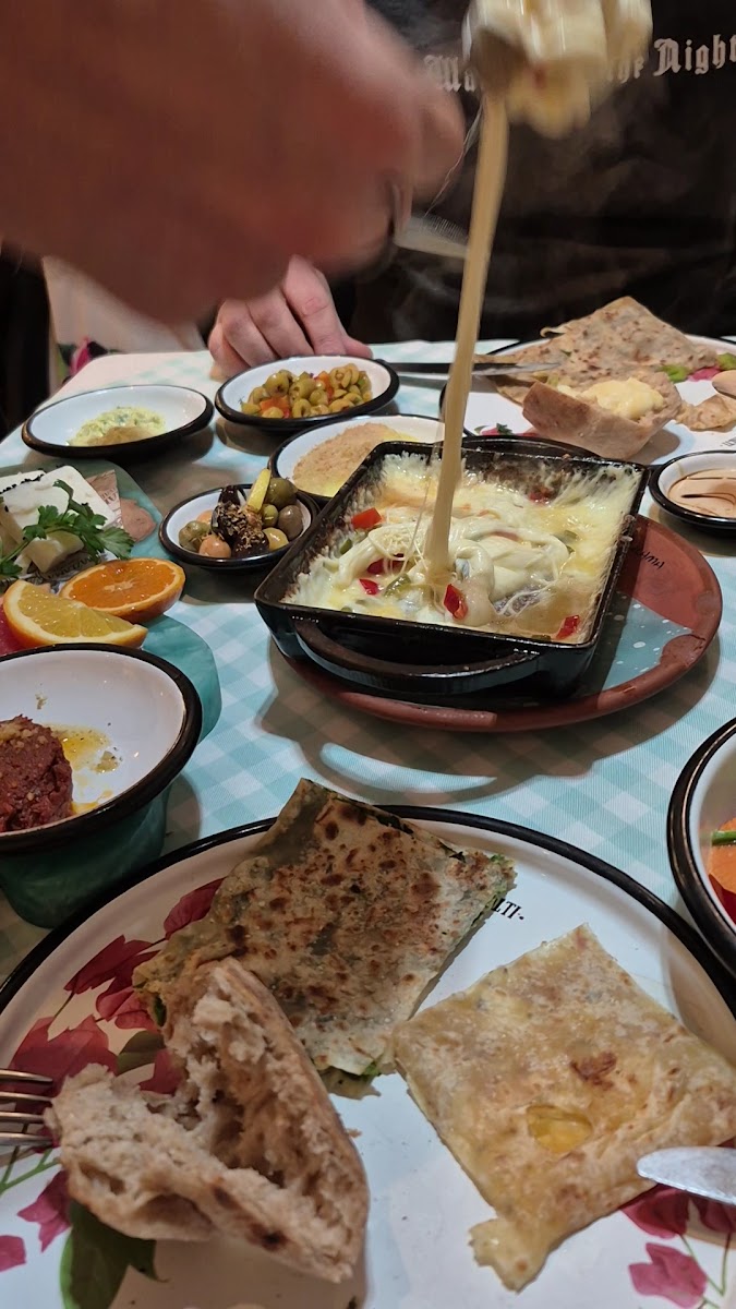 Çeşme Bazlama Kahvaltı Nişantaşı 2 — fotoğraf 8