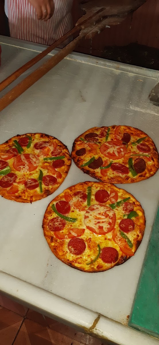 Çınar Kebap lahmacun pide sulu yemek çorba Salonu — fotoğraf 2