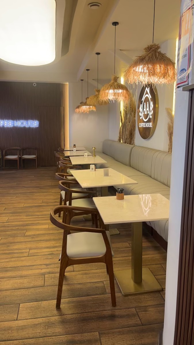 Coffee House — fotoğraf 3