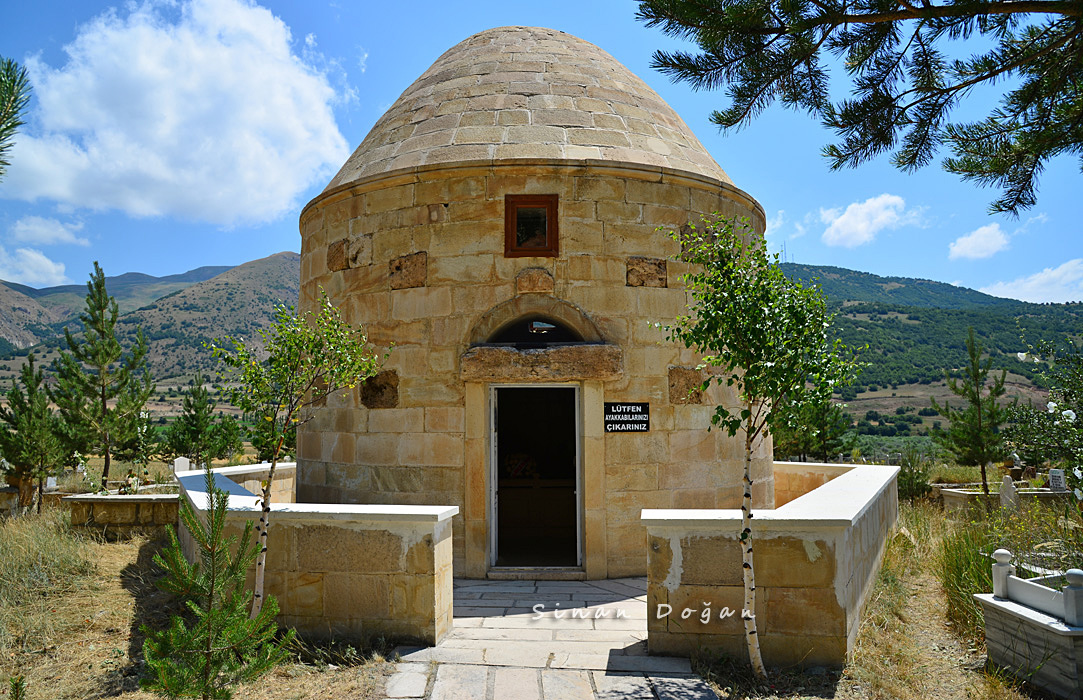 Dede Korkut Kümbeti (Ali Baba veya Korkut Ata)
