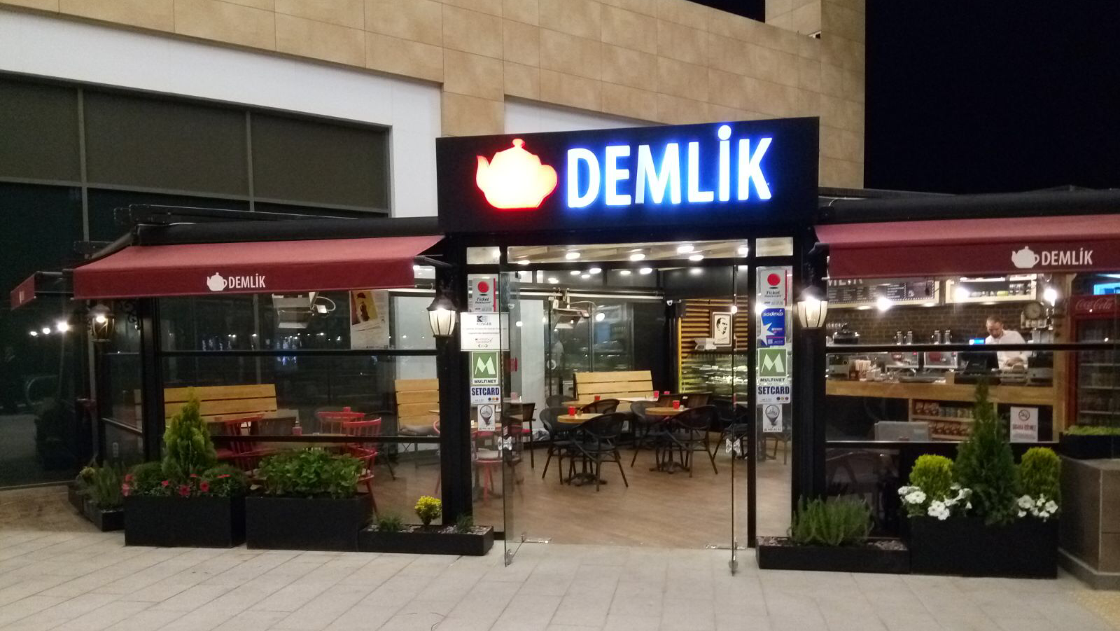 Demlik Cafe — fotoğraf 1