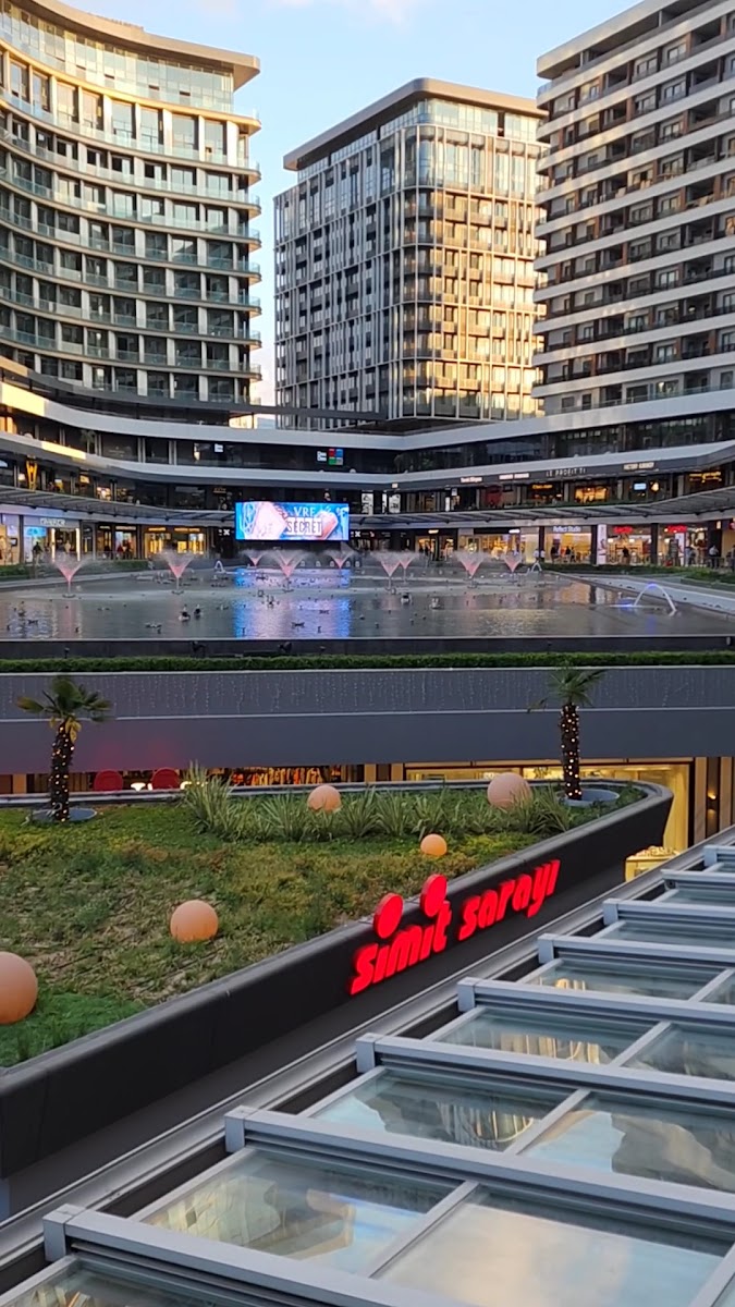 Downtown Yaşam ve Eğlence Merkezi — fotoğraf 3