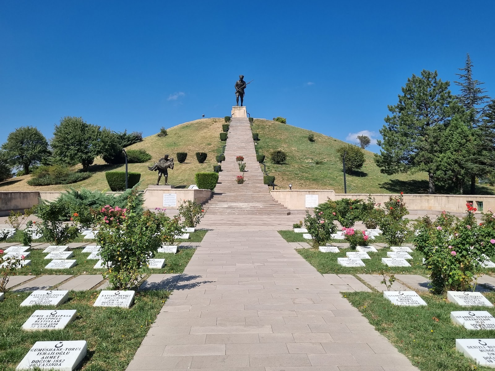 Dumlupınar Şehitliği — fotoğraf 1