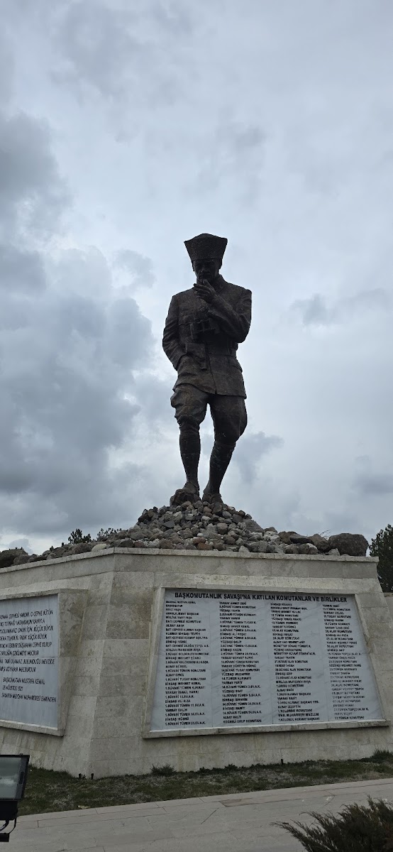 Dumlupınar Şehitliği — fotoğraf 2