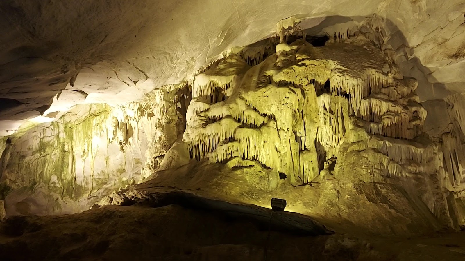 Dupnisa Mağarası — fotoğraf 3