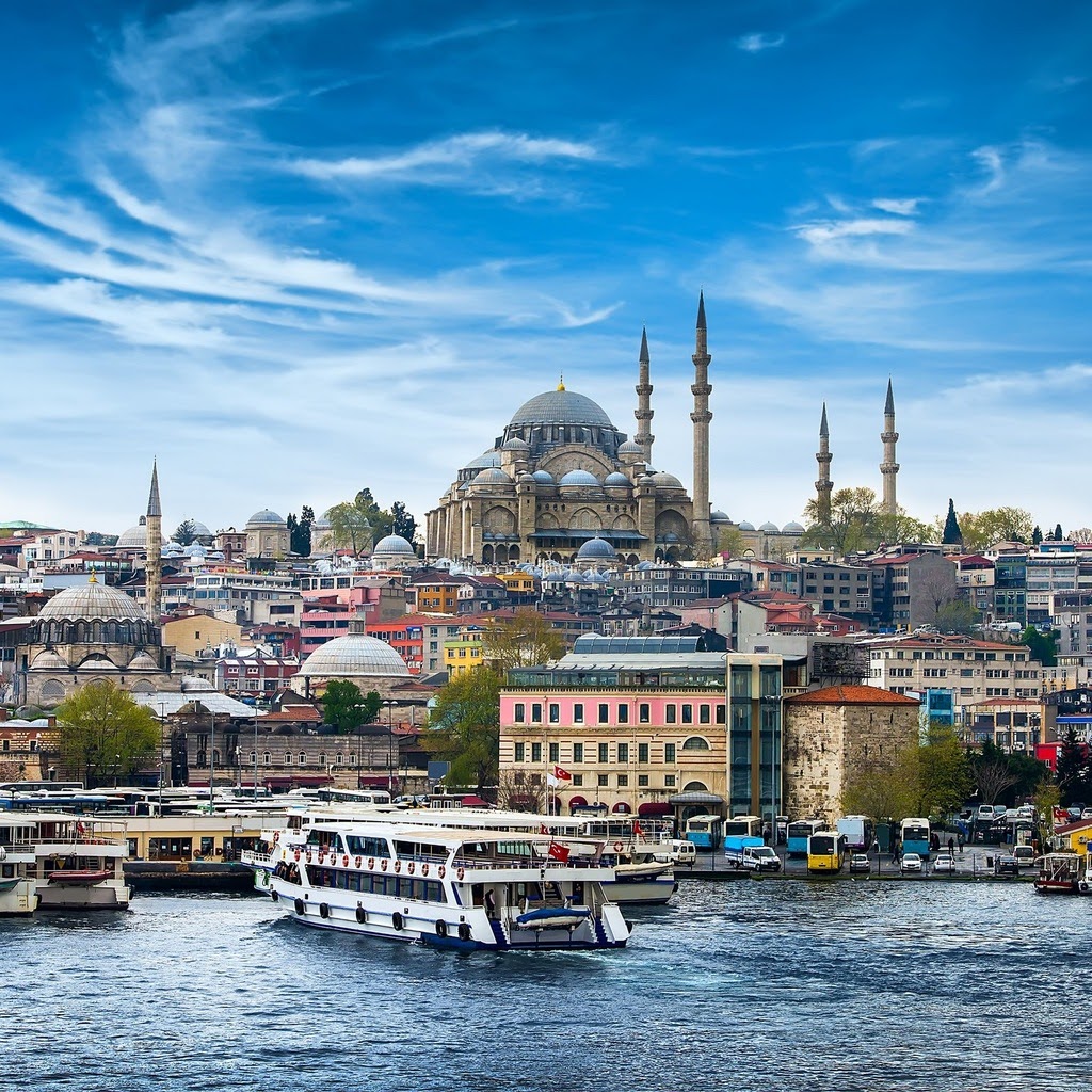 Eminönü Meydanı — fotoğraf 1