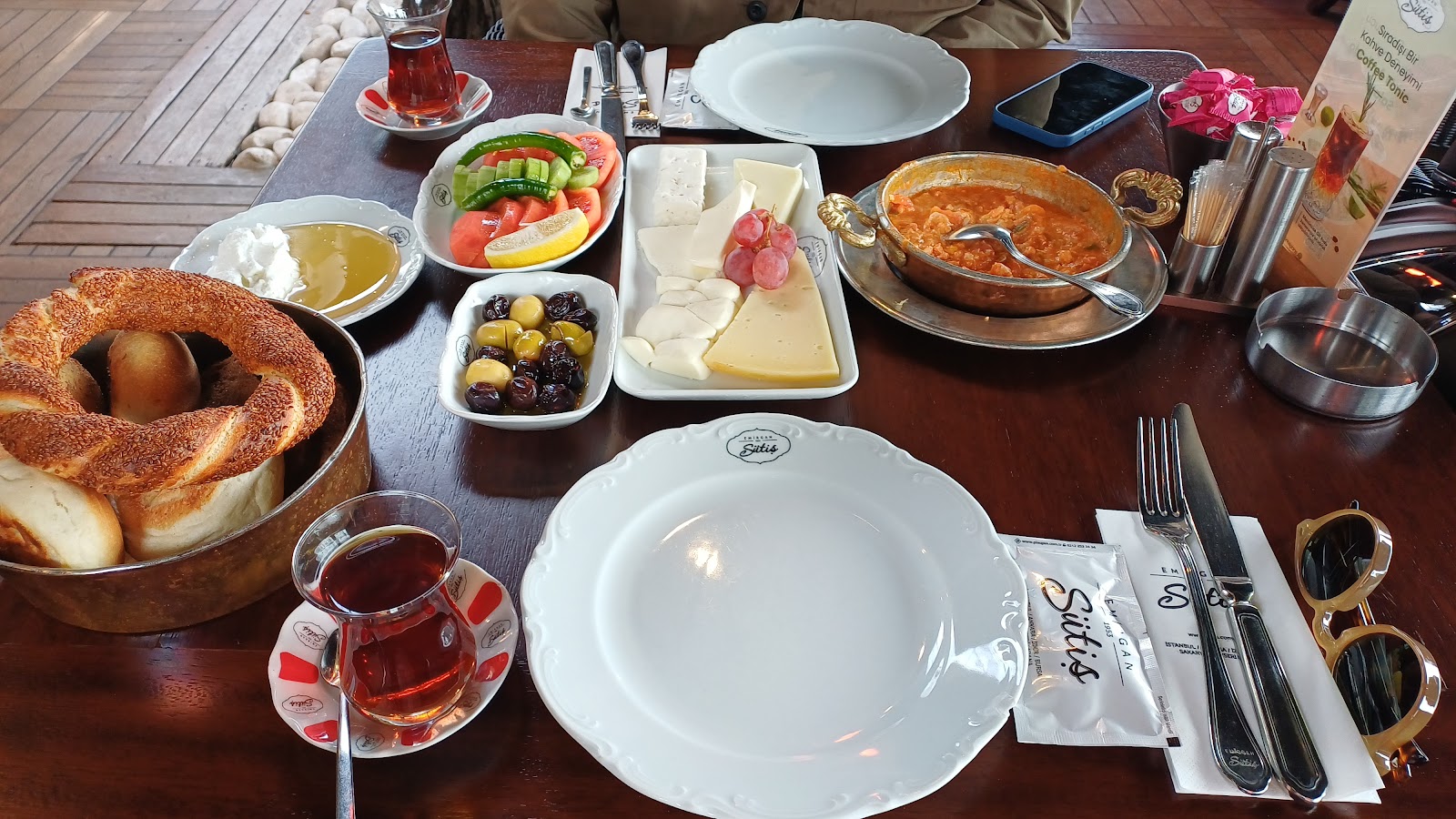 Emirgan Sütiş — fotoğraf 2