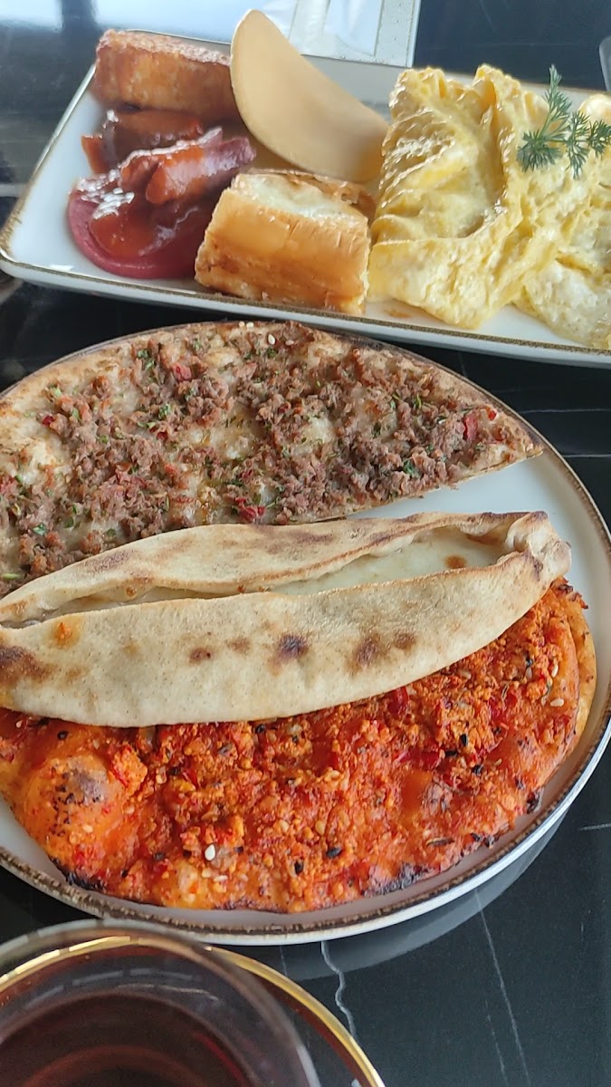 EMMOĞLU BAKLAVA SERİNYOL — fotoğraf 3