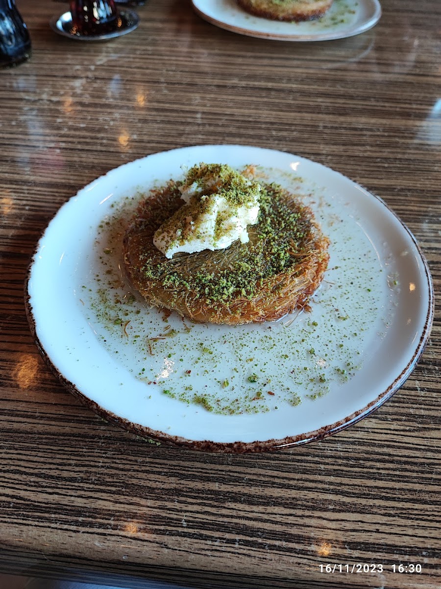 ENRA KEBAP | BAYRAKLI KEBAP | BAYRAKLIDA KEBAP | BAYRAKLIDA KEBAP NEREDE YENİR | — fotoğraf 10