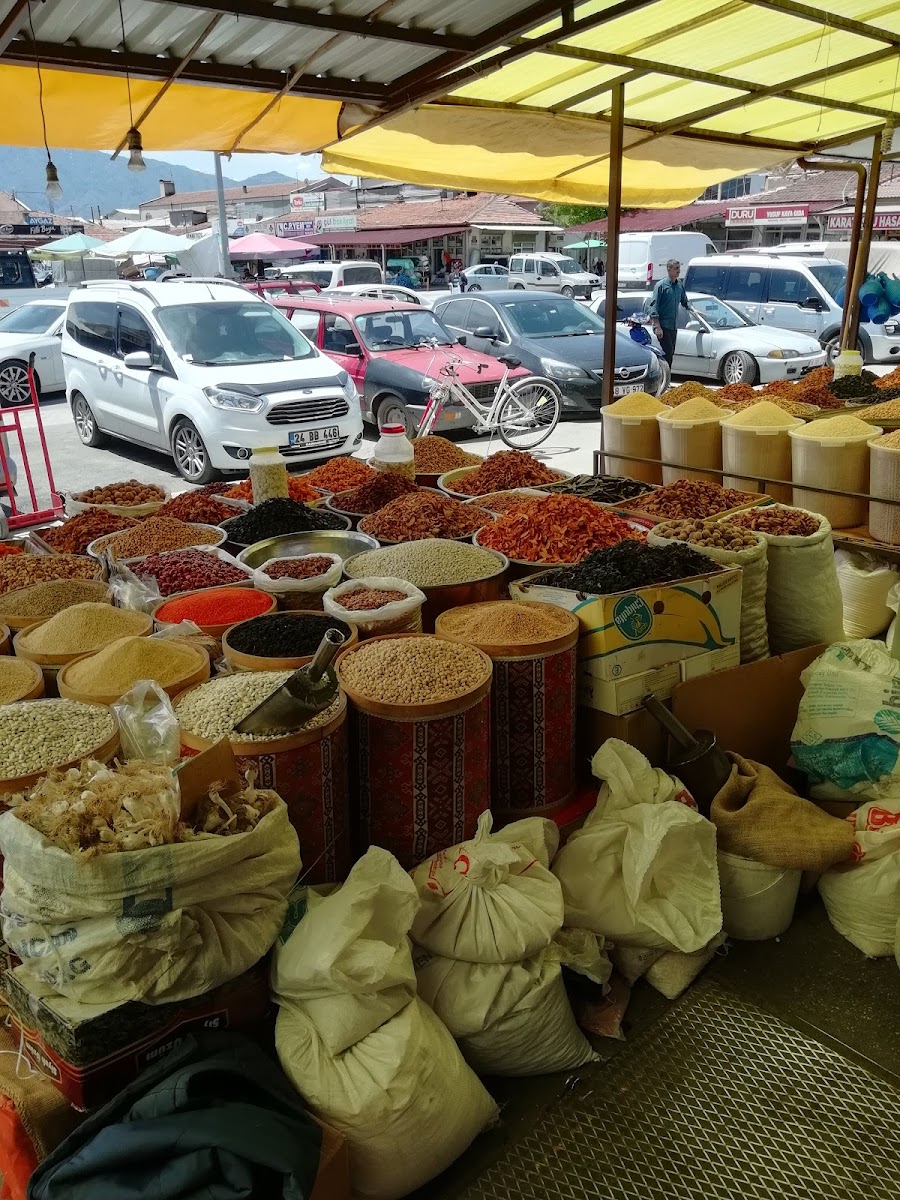 Erzincan Yöresel Ürünleri Pülümür Bakliyat Nevzat Bakır ın yeri — fotoğraf 2