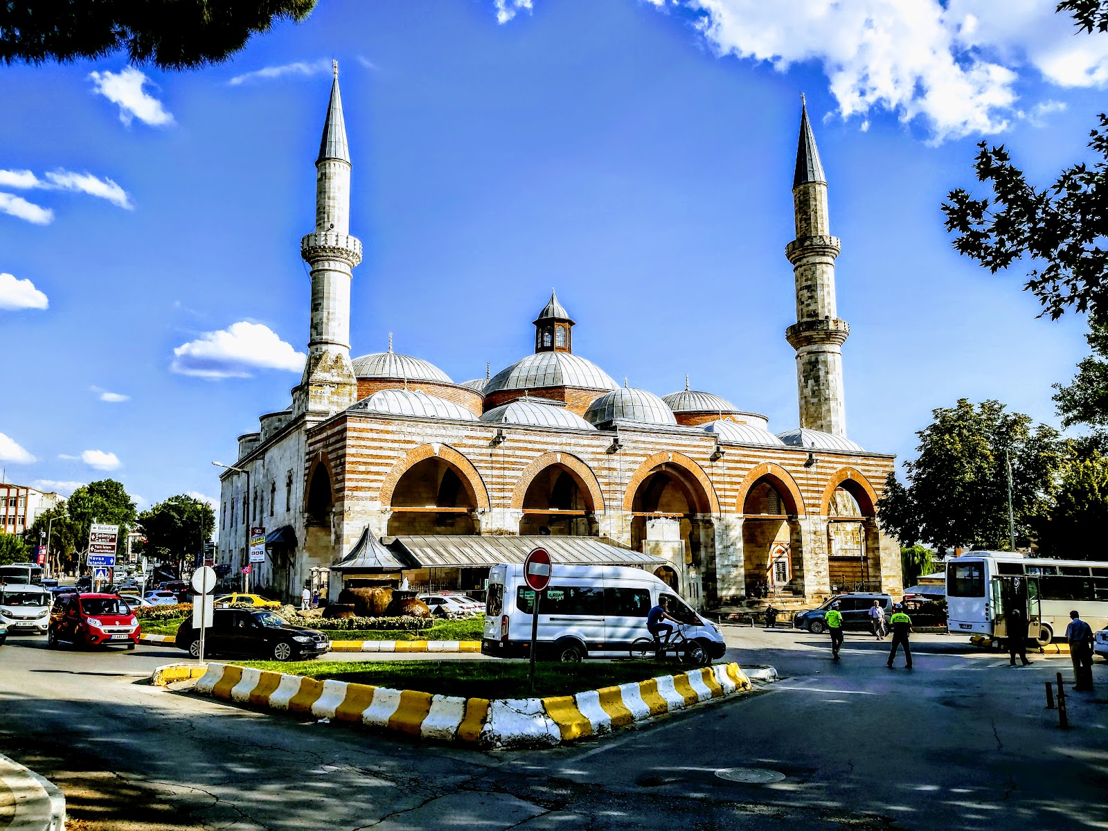 Eski Ulu Cami — fotoğraf 1