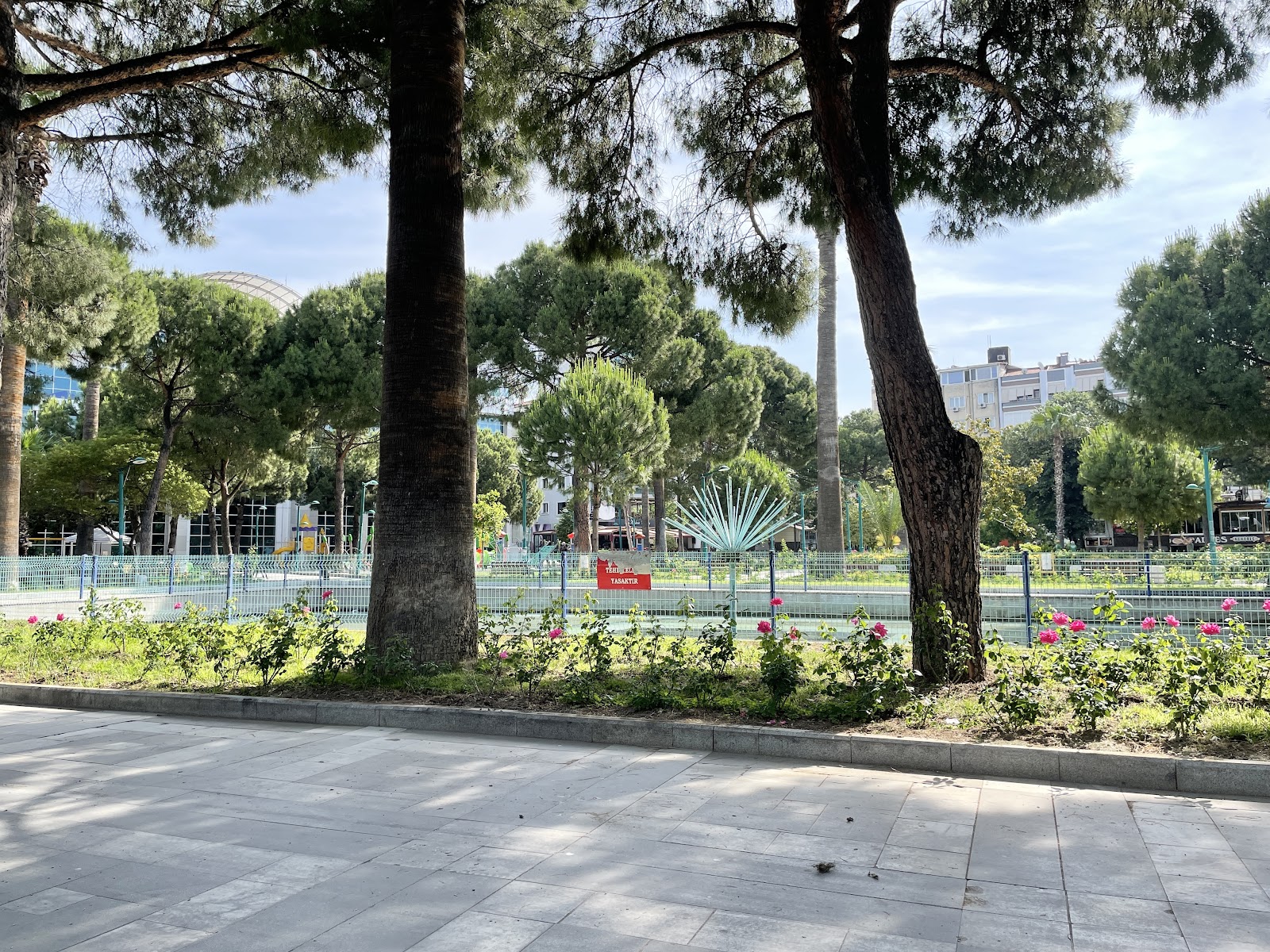 Faruk Serpil Parkı — fotoğraf 1