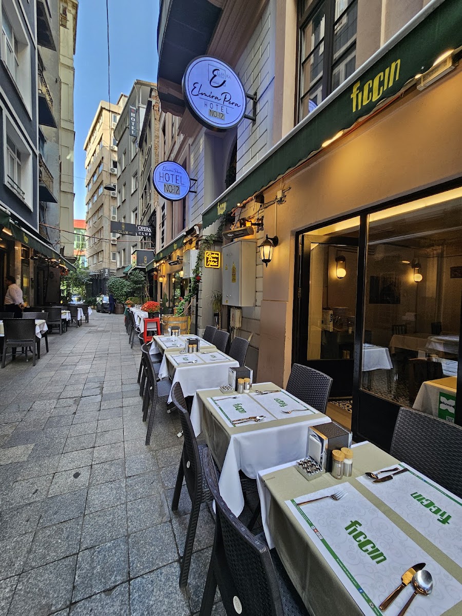 Fıccın Restoran — fotoğraf 1