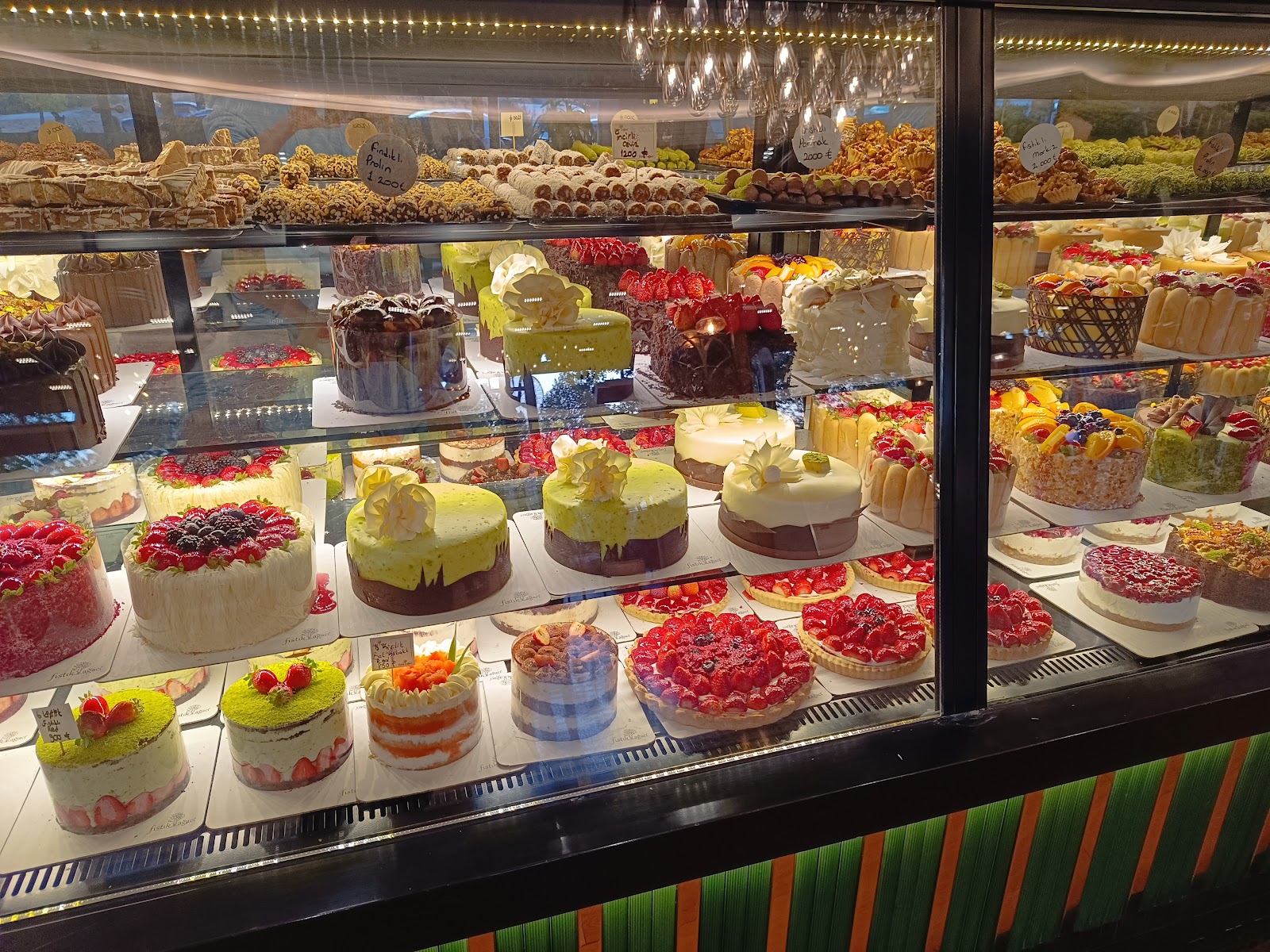 Fıstık Ağacı Pastanesi-İbrahimli Şubesi — fotoğraf 5