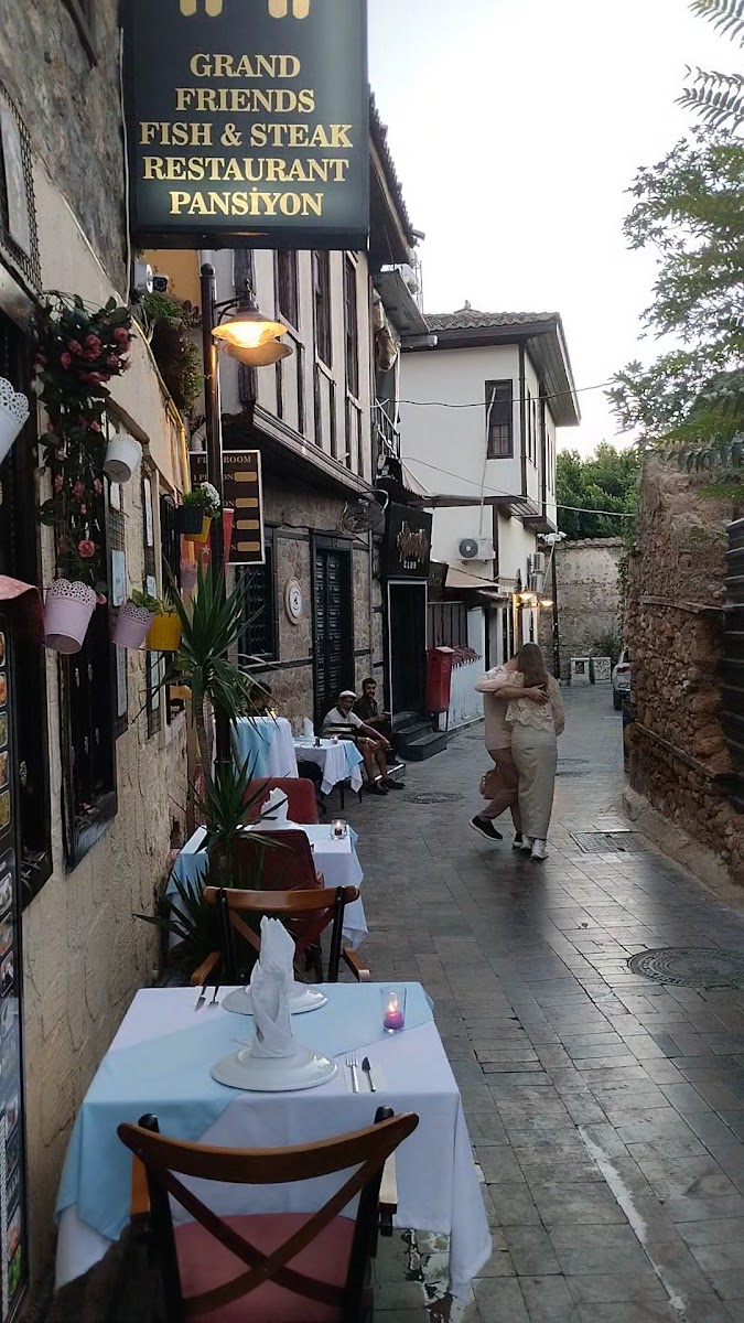 Grand Friends Fish & Steak Restaurant — fotoğraf 3