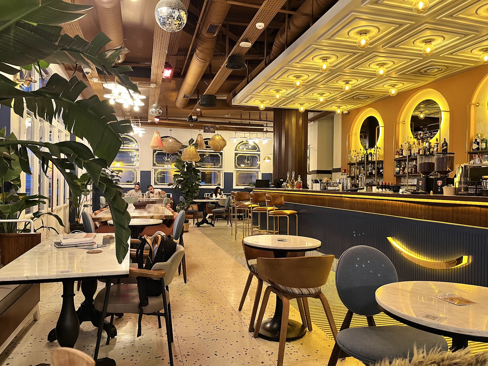 Griffin Bomonti — fotoğraf 1