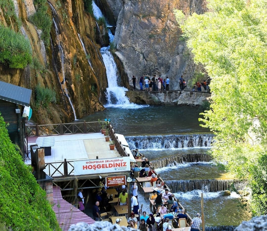 günpınar şelalesi tabiat parkı — fotoğraf 1